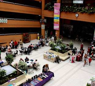 Verkaufsstände im Innenhof