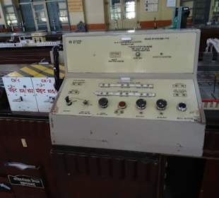 Altes Steuerpult Stellwerk