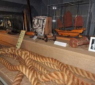 In der Ausstellung im Laderaum