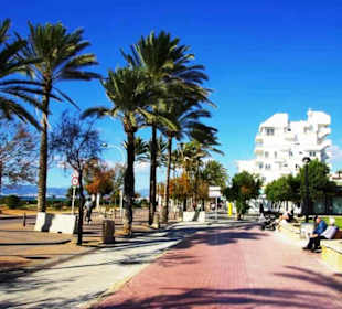 An der Promenade entlang