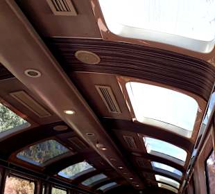 Zug ab Bahnhof Stadt Ollantaytambo