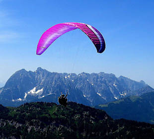 Sportlicher Blick auf den Wilden Kaiser