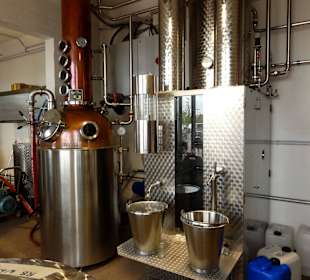 Impressionen aus der Destillerie Piekfeine Brände