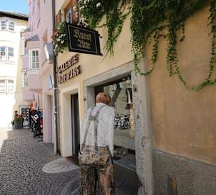 Gasse an der Hofburg