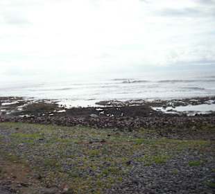 Steiniger Teil vom Strand