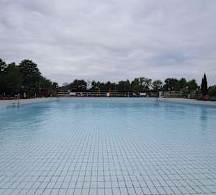 Größtes Wellenbad Deutschlands