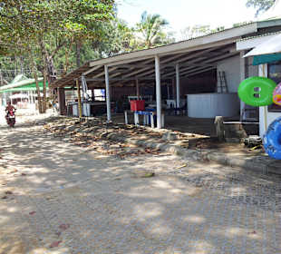 Trauriger Rest der Surin Beach Oktober 14