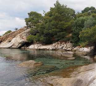 Einsame Bucht. Unterwegs auf Sithonia