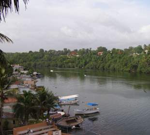 Blick nach links vom Ital. Restaurant