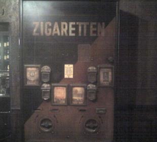 alter Zigarettenautomat