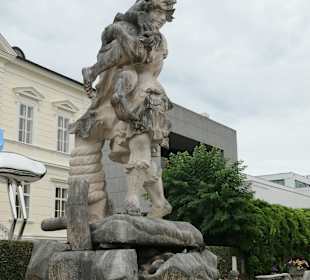 Im Mirabellgarten von Salzburg