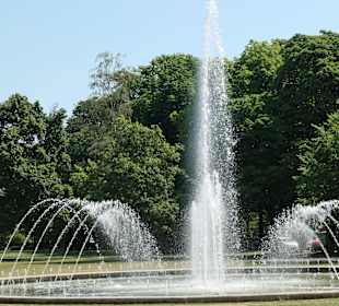 Der beliebte Springbrunnen in den Wehranlagen