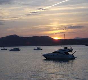 Sonnenuntergang im Restaurant "meson de mar"