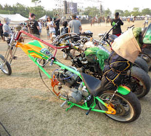 Schöne bunte Farben der Bikes