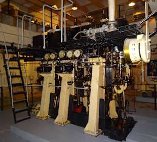 Schiffsmotor