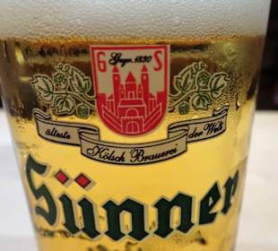 Frisches Kölsch im Sünner im Walfisch