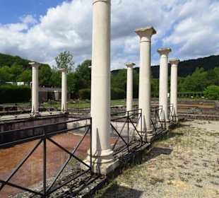 Rundgang durch die Ausgrabungsstätte