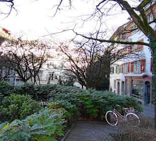 Уютный дворик, в котором проживал Ленин