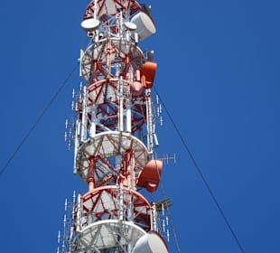 Der Mast des Funkturmes auf dem Oberland