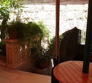 Schiess-Scharten in der Stadtmauer