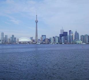 Grandioser Blick auf Toronto vom Wasser aus