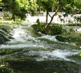 Oberhalb des großen Falls