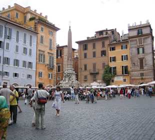 Piazza della Rotonde