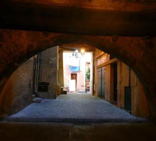 Alle Wege führen ins Licht