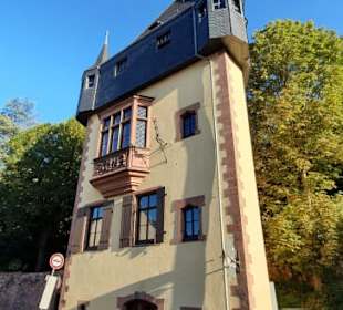 Tolles Turmhaus alles bewohnt 