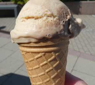 Recht gutes Eis von Eis Luck in Oberhof