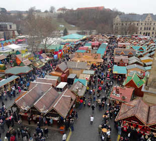 Der Weihnachtsmarkt Erfurt aus der Höhe gesehen