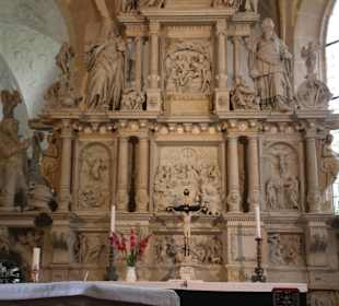Altar Detail