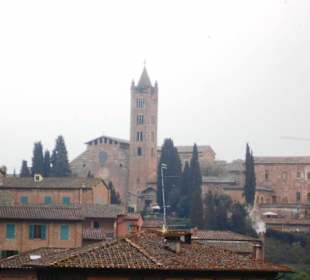 Blick von der Piazza del Mercato
