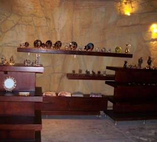 Souvenirecke im Restaurant Planet Africa