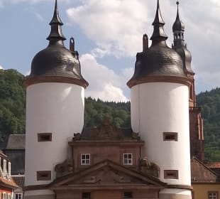 Das Brückentor der Alten Brücke