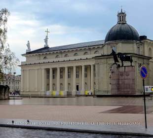Blick bei Regenwetter auf St. Stanislaus