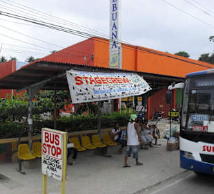 Bushaltestelle an der Ostküste Cebu.
