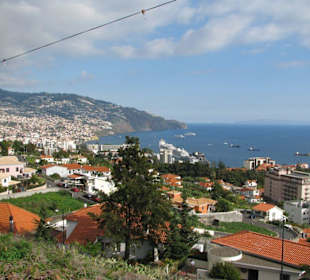 Über den Dächern von Funchal