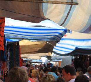 Auf dem Markt...