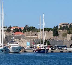 Hafen Rhodos Stadt
