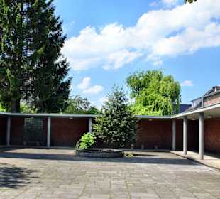 Innenhof Heilig-Geist-Kirche