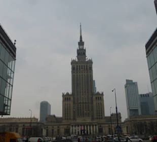 Noch das höchste Gebäude: Palac Kultury i Nauki 