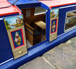 Notausgang, eingestigen wird über den Bug