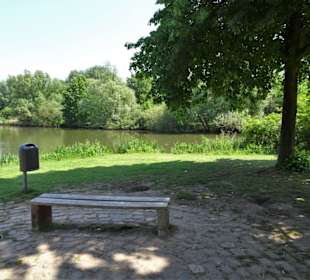 Sitzbänke am Krimpelsee