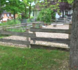 Taubenbrunnen bei der Kirche