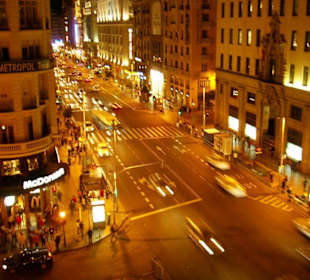 "Gran Via" bei Nacht