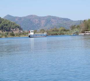 Fahrt durch die Kanäle zum Schlammbad