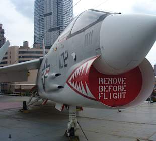 Auf der USS Intrepid