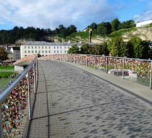 Blick von der Neustadtseite über die Brücke