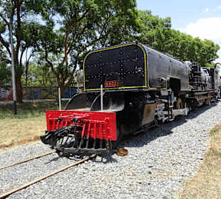 Große Dampflok der Uganda Bahn